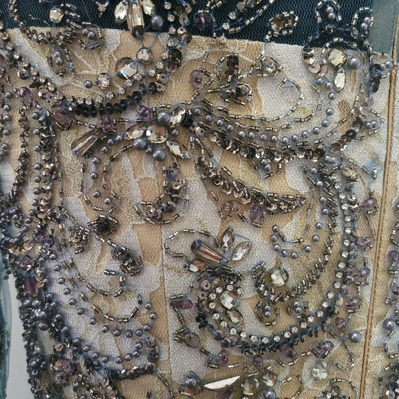 Mac Duggal Beaded Embroidered Metallic Lace Boatneck Cocktail Dress - Picture 13 of 15